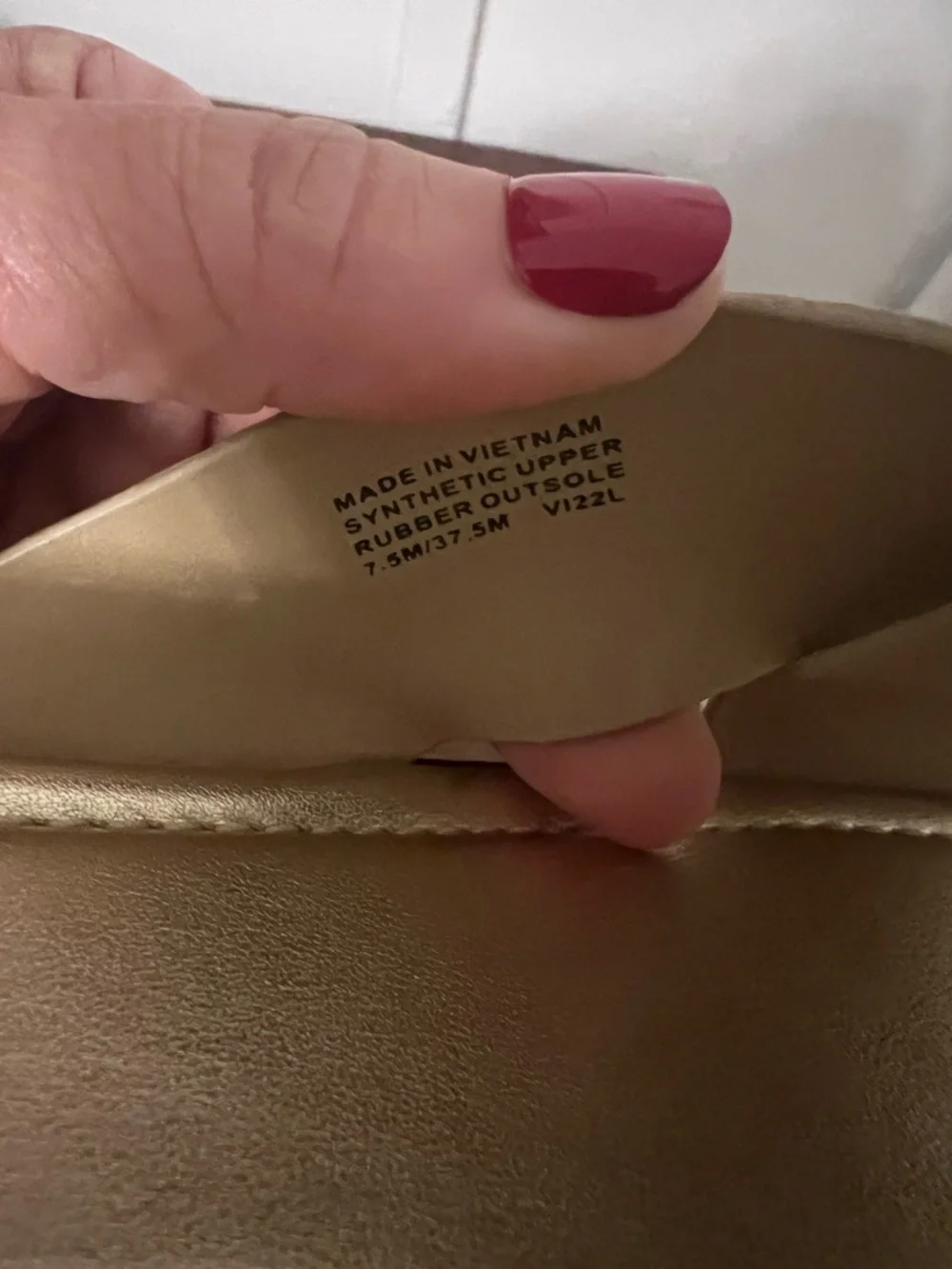 Michael Michael Kors Cary Metallic Leather Wedge Sandals in Pale Gold size 7.5 - Picture 9 of 10